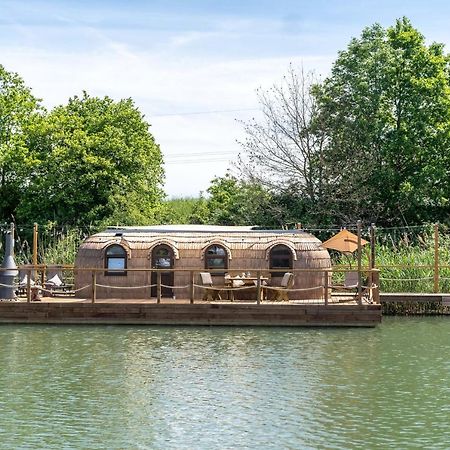 Lieblingsplatz Parey - Schwimmendes Iglu Exterior foto
